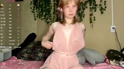 Kristin online show from November 2025 05:39:02 PM