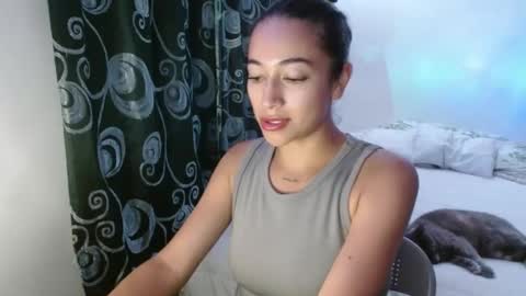 shantal_101 online show from October 2025 11:58:01 PM