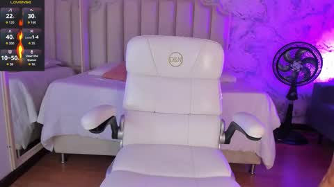 Shantal online show from November 2025 04:33:02 AM