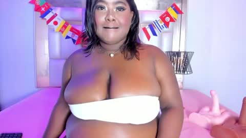 Snapshot of shantaladdams chatting on June 2026 12:57:01 AM Shantal online show from June 2026 12:57:01 AM
