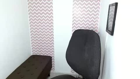 Dayana online show from April 2026 06:30:01 PM