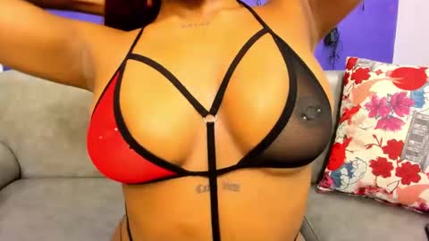 Shantal online show from February 2025 07:33:02 PM