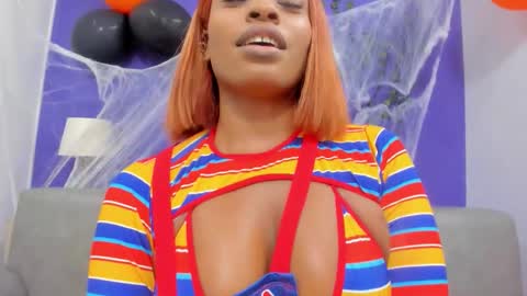 Shantal online show from October 2025 08:10:01 PM