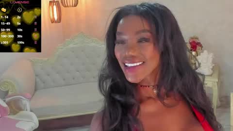 Snapshot of shantallknowless chatting on April 2026 07:04:01 PM ShantallKnowles online show from April 2026 07:04:01 PM