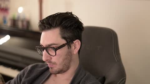 frenchy boy online show from December 2025 07:31:01 PM