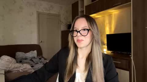 Arina online show from March 2026 08:22:02 AM