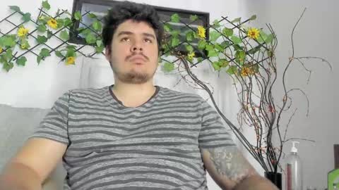 jhon deibyd online show from October 2025 10:50:02 PM