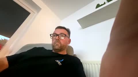 Sharksboy online show from March 2026 06:04:01 PM