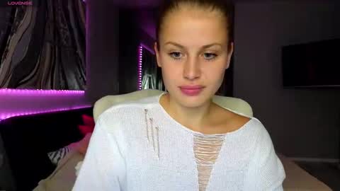 Sharleen online show from October 2025 02:02:01 PM