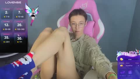 Snapshot of sharli_rose chatting on December 2024 06:56:02 PM Sharli online show from December 2024 06:56:02 PM