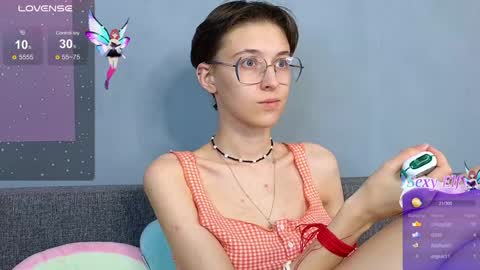 Snapshot of sharli_rose chatting on January 2025 07:03:01 PM Sharli online show from January 2025 07:03:01 PM