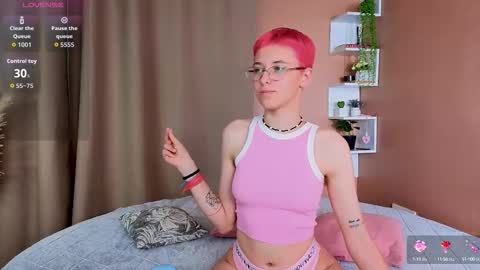 Snapshot of sharli_rose chatting on September 2025 04:32:02 PM Sharli online show from September 2025 04:32:02 PM