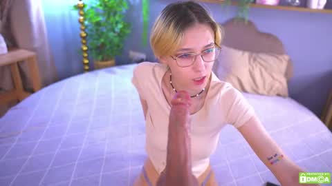 Snapshot of sharli_rose chatting on May 2026 12:44:02 PM Sharli online show from May 2026 12:44:02 PM