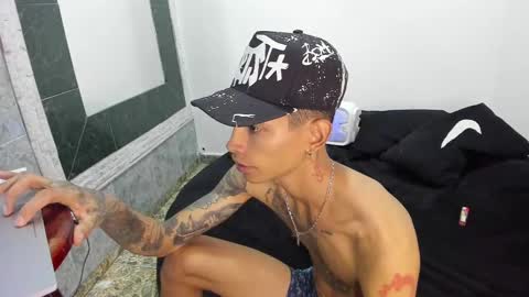 Sharlot07 online show from February 2025 04:49:01 AM