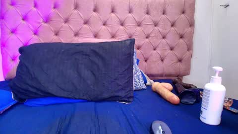 Sharlott online show from January 2025 03:02:01 PM