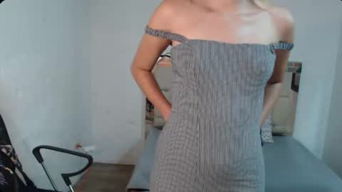 Snapshot of sharlotte__jones chatting on March 2025 01:23:02 PM Sara online show from March 2025 01:23:02 PM