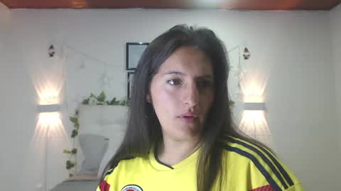 ESTEFI  online show from April 2026 01:39:01 PM