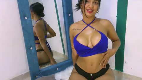 Snapshot of sharon_nauthy24 chatting on January 2025 06:25:02 AM sharon online show from January 2025 06:25:02 AM