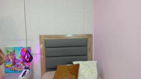 Snapshot of sharonblake5 chatting on October 2025 01:44:01 PM M A G N O online show from October 2025 01:44:01 PM