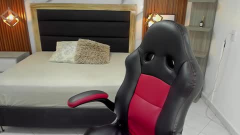 Snapshot of sharonblake5 chatting on November 2025 01:02:01 PM M A G N O online show from November 2025 01:02:01 PM