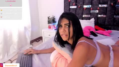 Snapshot of sharonmiller_2 chatting on February 2025 06:37:01 PM Sharon Independent model online show from February 2025 06:37:01 PM