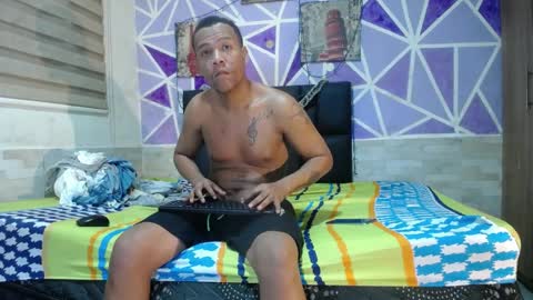 Snapshot of sharonx_morex chatting on April 2026 05:06:01 AM sharonx_morex online show from April 2026 05:06:01 AM