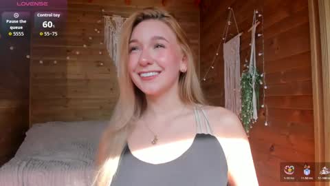 Shantall online show from March 2026 08:48:01 PM