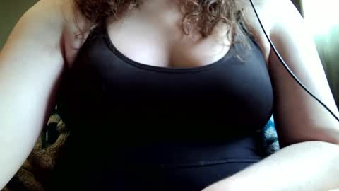 Snapshot of shathara chatting on May 2026 04:56:01 PM Shay online show from May 2026 04:56:01 PM