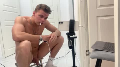 Snapshot of shavarace1 chatting on December 2024 09:39:02 AM cumshoters online show from December 2024 09:39:02 AM