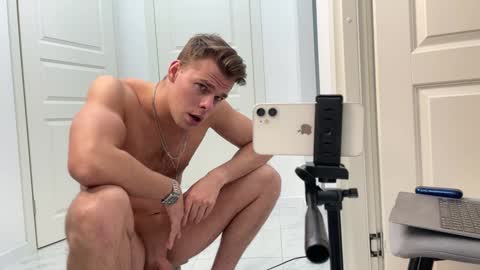 Snapshot of shavarace1 chatting on December 2024 11:00:01 AM cumshoters online show from December 2024 11:00:01 AM