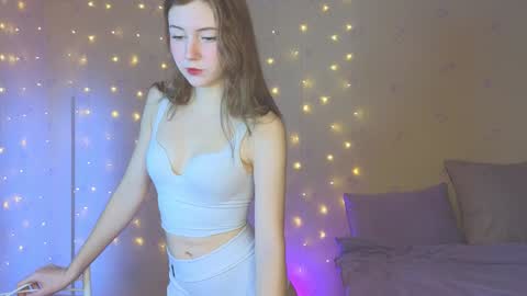 Snapshot of shawty_girl_ chatting on December 2024 03:37:02 PM Sonya online show from December 2024 03:37:02 PM