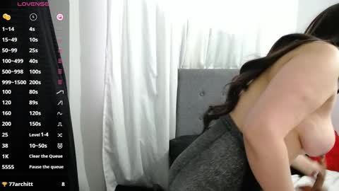 shayla_10 online show from October 2025 10:56:01 AM