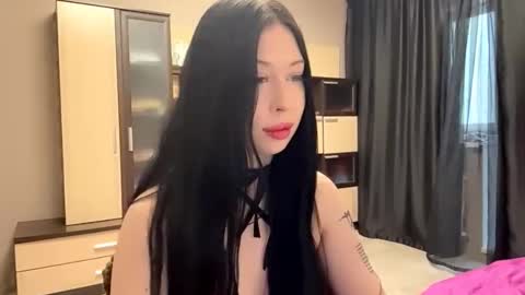 Dana online show from November 2025 08:14:01 AM