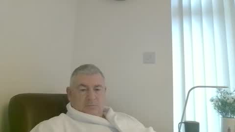 Snapshot of she52 chatting on December 2024 08:44:02 AM she52 online show from December 2024 08:44:02 AM