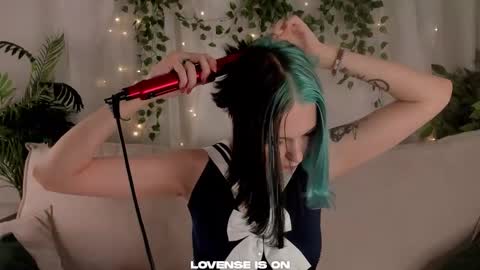 Anika online show from November 2025 11:14:01 AM