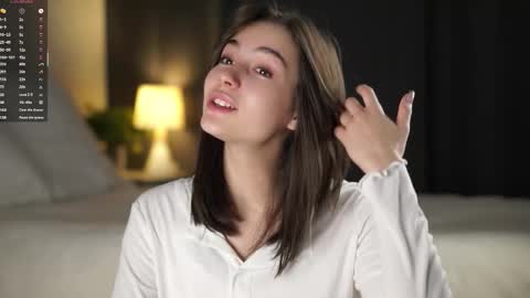 Tessa online show from November 2025 02:23:02 AM