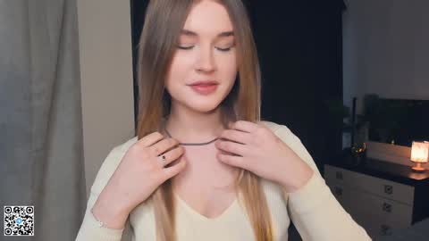 Snapshot of sheenaeast chatting on December 2024 07:28:01 AM Violet online show from December 2024 07:28:01 AM