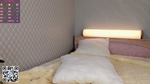 Violet online show from January 2025 10:32:02 PM