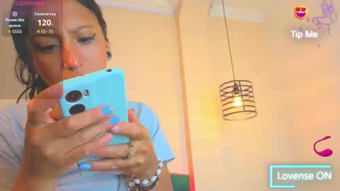 Snapshot of sheilly_brown chatting on June 2026 07:49:01 PM sheilly_brown online show from June 2026 07:49:01 PM