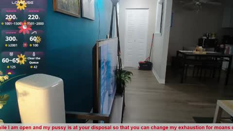 Snapshot of sheilyn_smith chatting on May 2026 03:36:01 AM sheilyn_smith online show from May 2026 03:36:01 AM