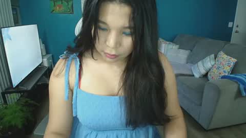 Snapshot of sheilyn_smith chatting on June 2026 05:41:01 AM sheilyn_smith online show from June 2026 05:41:01 AM