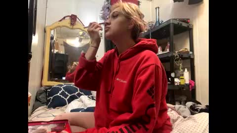 Snapshot of shelbybaby01 chatting on December 2024 09:57:01 AM Shelby holes online show from December 2024 09:57:01 AM