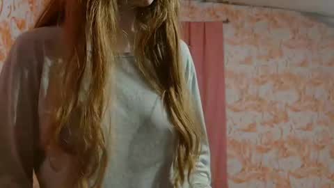 Erika online show from November 2025 10:45:02 PM