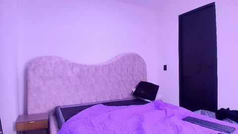 Shelsy online show from November 2025 11:53:02 AM