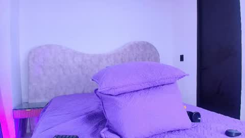 Shelsy online show from November 2025 11:58:01 AM