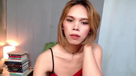 Snapshot of shes_notme chatting on January 2026 10:46:01 PM Lana But you can spell it backwards online show from January 2026 10:46:01 PM