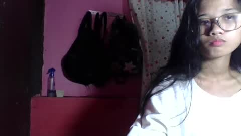 shimmering_kate online show from December 2024 01:02:02 PM