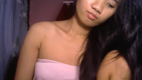 shimmering_kate online show from January 2025 09:35:02 PM