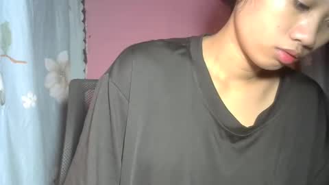 shimmering_kate online show from February 2025 11:44:01 PM