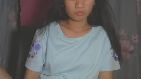 shimmering_kate online show from March 2025 02:02:02 PM